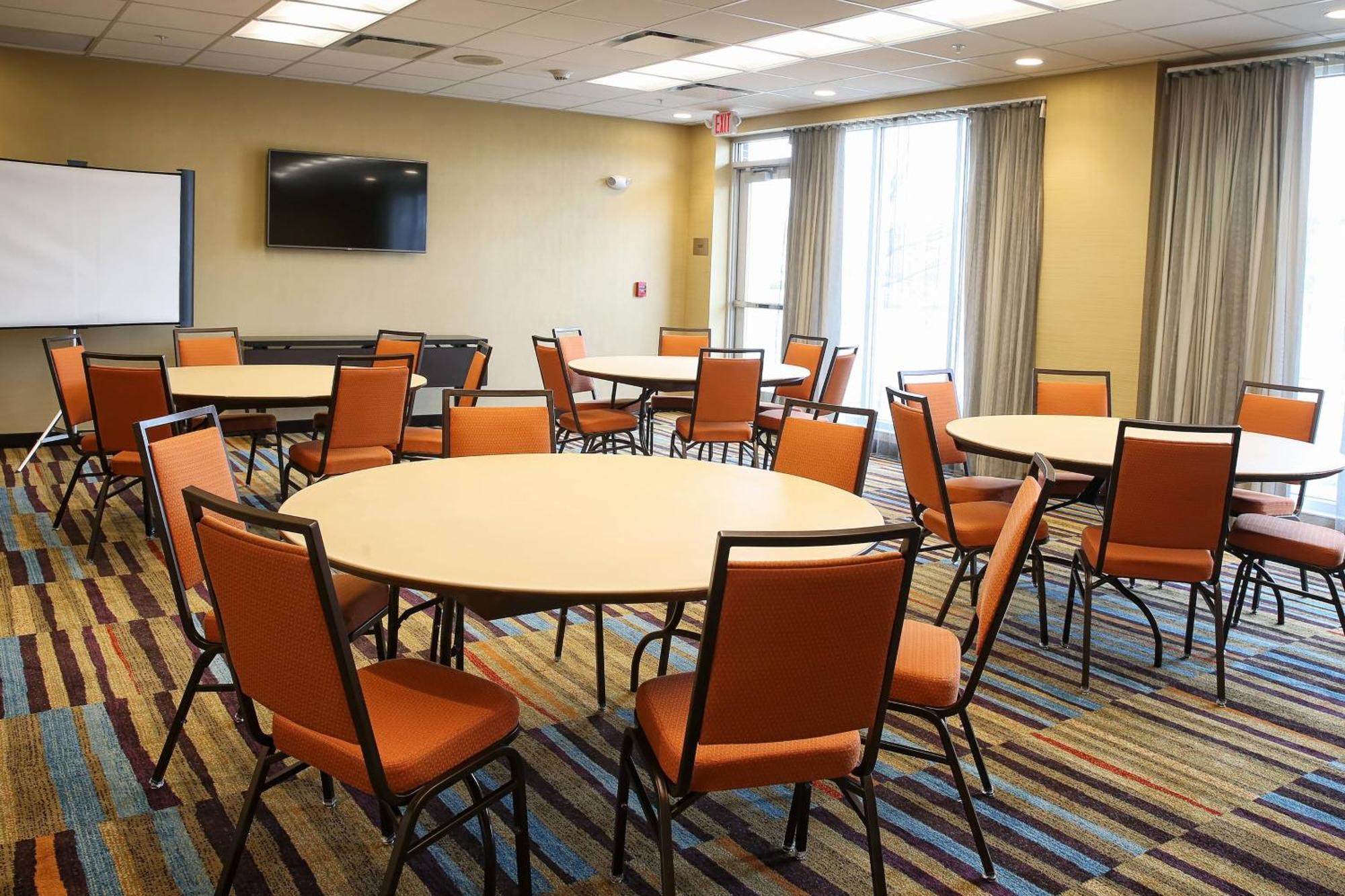 Fairfield Inn & Suites By Marriott Madison Verona Экстерьер фото