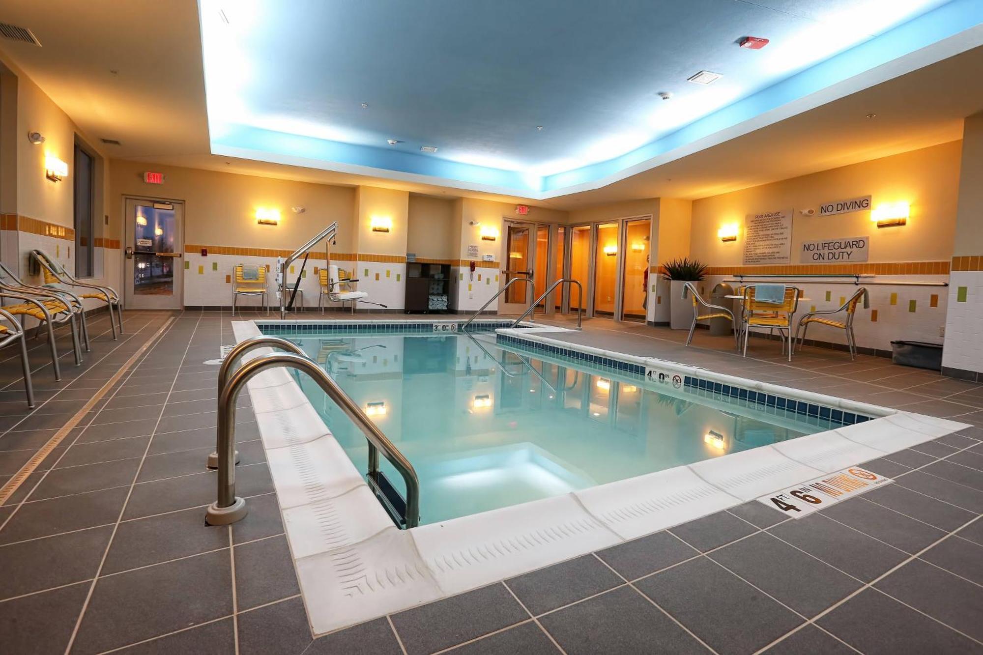 Fairfield Inn & Suites By Marriott Madison Verona Экстерьер фото